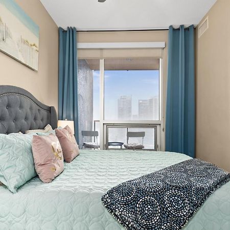 Stylish Downtown Condos By Globalstay Calgary Exterior photo